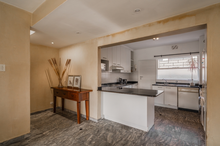 To Let 3 Bedroom Property for Rent in Camps Bay Western Cape